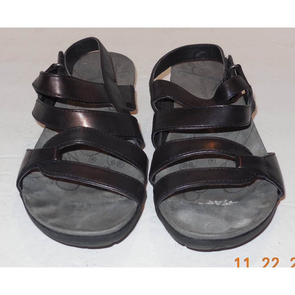 Baretraps black sandals flats sz 8M